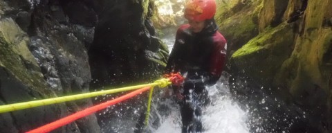 ghyll-scrambling-belay-1200x480